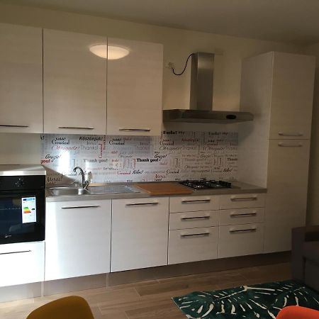 里米尼Residenza Elena公寓 外观 照片