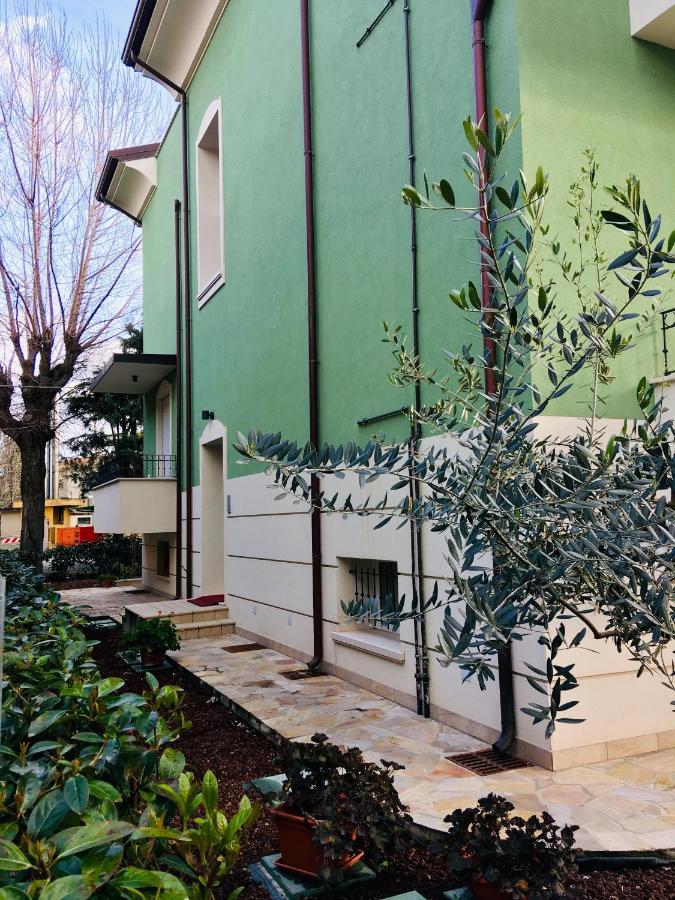 里米尼Residenza Elena公寓 外观 照片